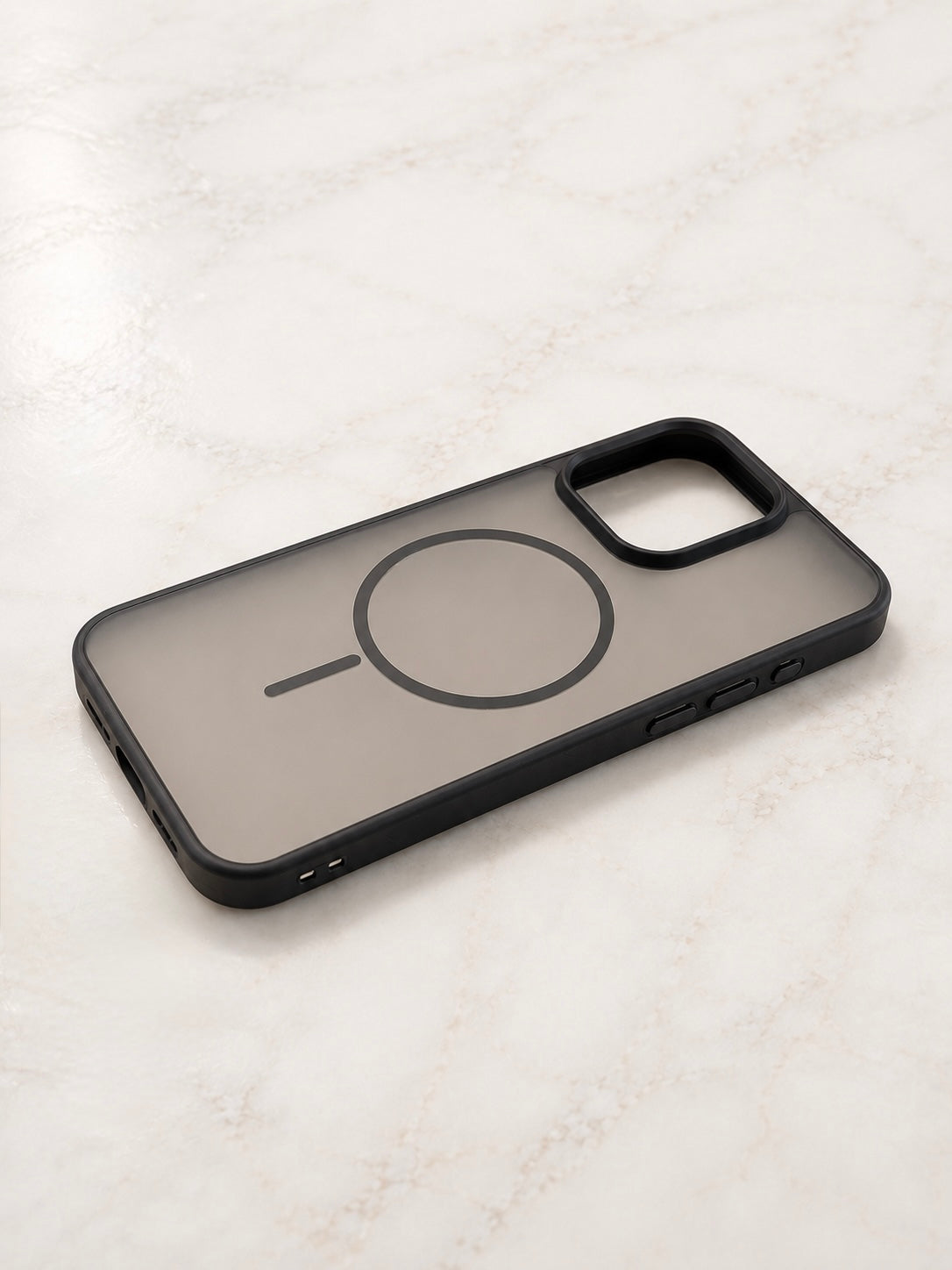 Etui na iPhone 15 pro max smoke matte