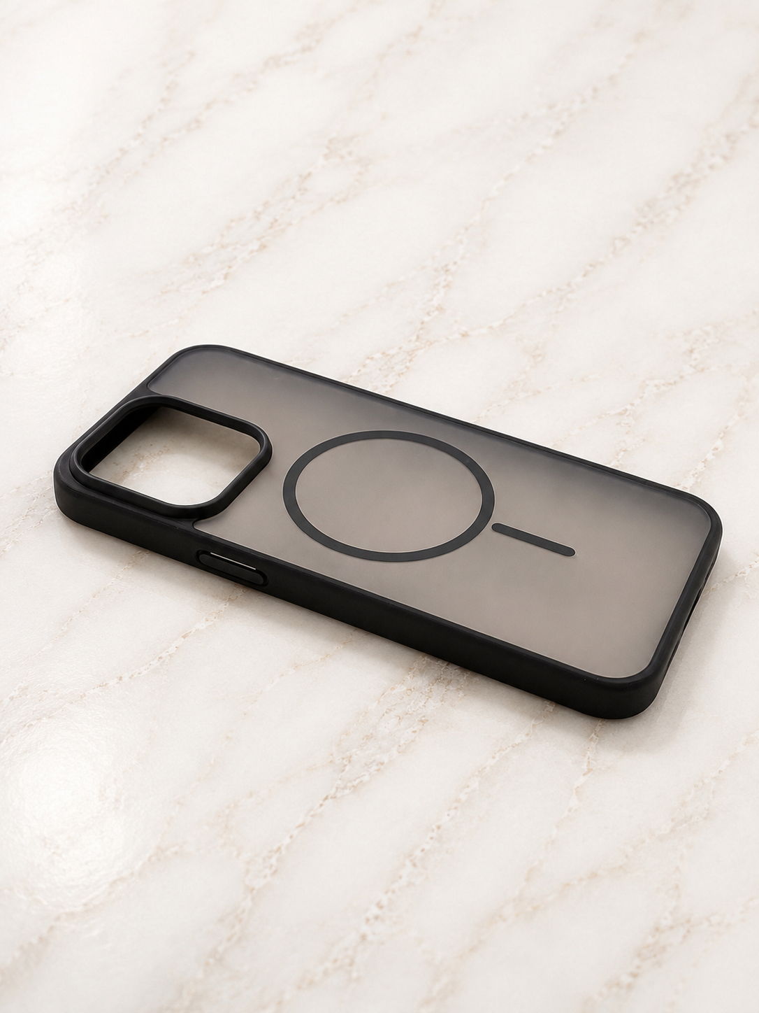 Etui na iPhone 15 pro max smoke matte