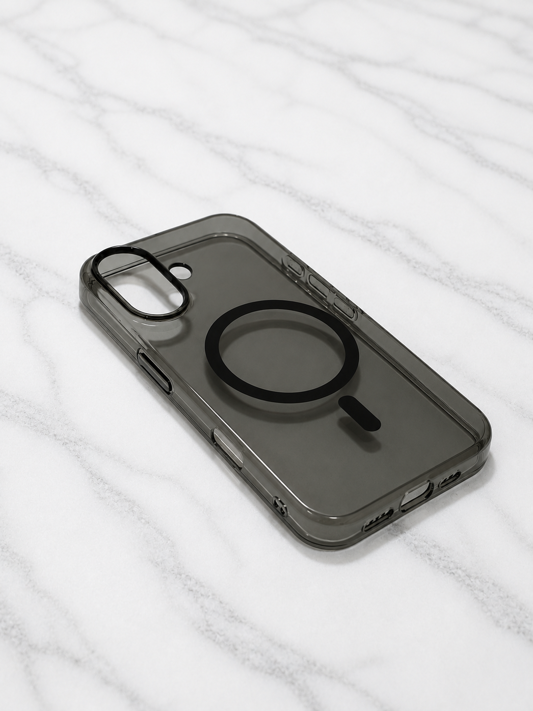 Etui na iPhone 17 dark smoke